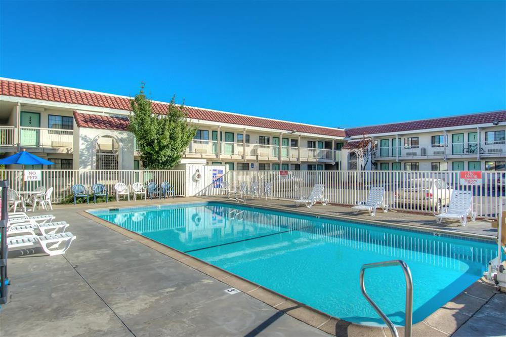 Motel 6-Redding, Ca - South Facilities photo