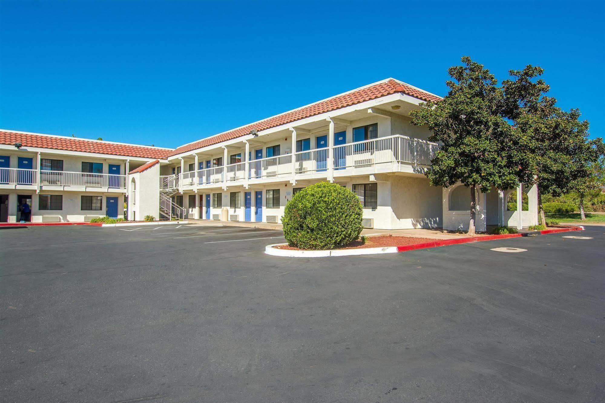 Motel 6-Redding, Ca - South Exterior photo