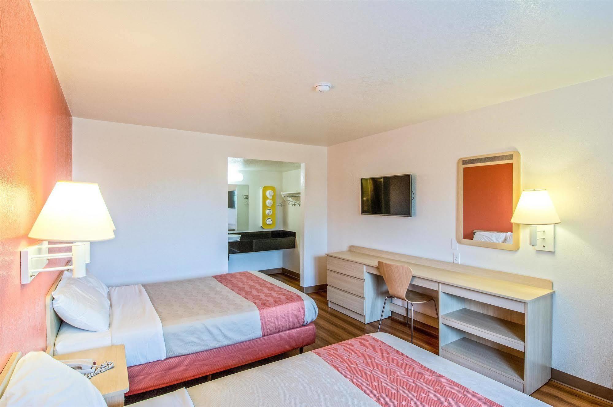 Motel 6-Redding, Ca - South Exterior photo
